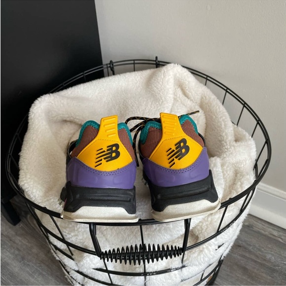 New Balance Purple XRCT sneakers - Picture 5 of 5